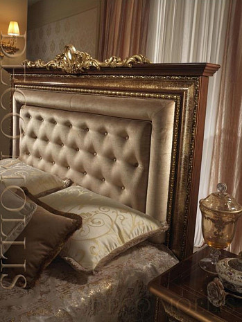 Двуспальная итальянская кровать Giotto Arredo Classic 180/200х200 с мягким изголовьем фото 2