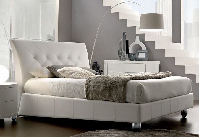 Кровать в спальню в современном стиле белая Mylife фото 1
