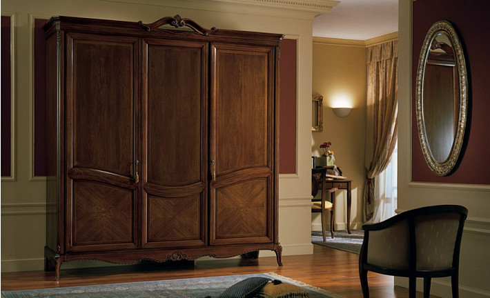 Шкаф в спальню классический Marie Claire грецкий орех фото 5