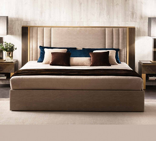 Кровать двуспальная с мягким изголовьем Essenza фото 1