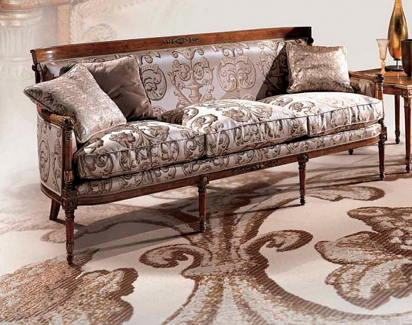 Итальянский диван в гостиную Impero Beccaria фото 1