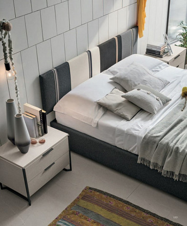 Кровать двуспальная итальянская с мягким изголовьем Diagonal фото 3