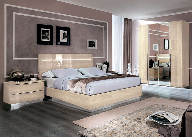 Мебель для спальни современная светлая Platinum фото 1