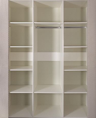 Шкаф распашной трехдверный Paradise фото 3