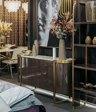 Комод на ножках с дверцами Sevilla фото 1