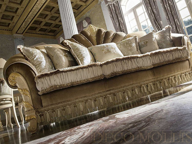 Трехместный классический диван Madame Royale фото 2