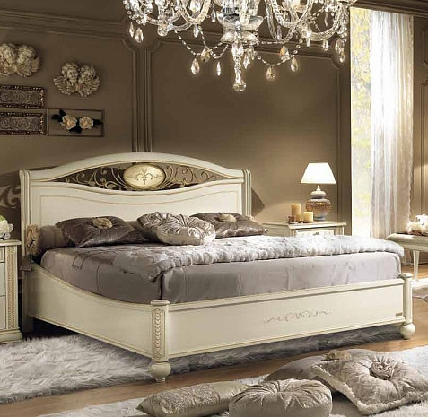 Кровать двуспальная на ножках Siena avorio фото 1