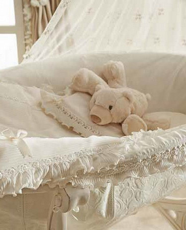 Кроватка в детскую итальянская Notte Fatata Neonato фото 2