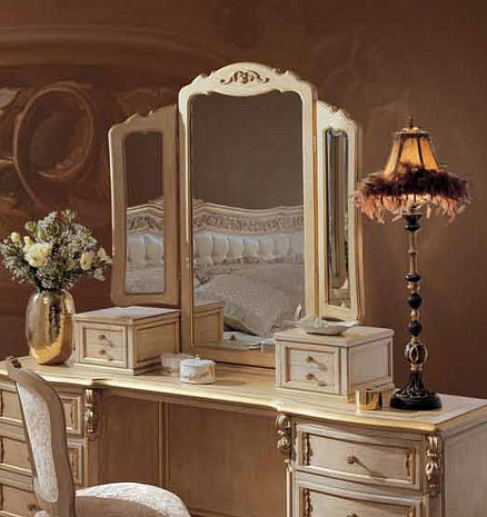 Зеркало в спальню итальянское Luigi XV Frescobaldi фото 1