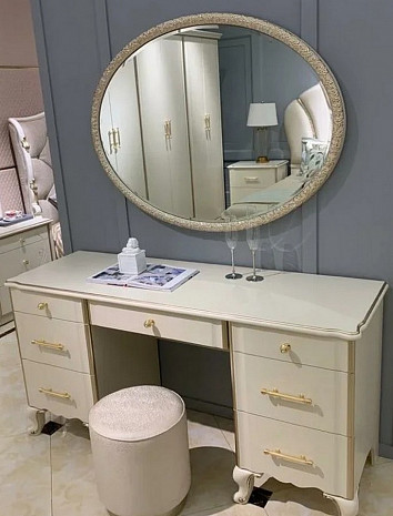 Туалетный столик с зеркалом классический Хельга фото 3